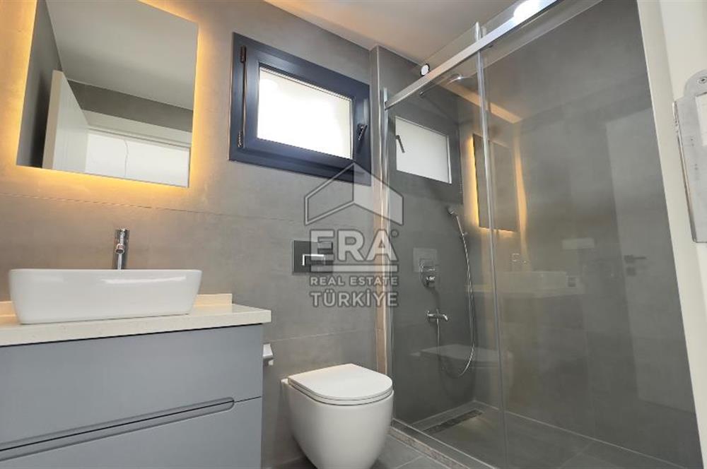 Urla Yenikent Mahallesi 5+1 Kiralık Villa