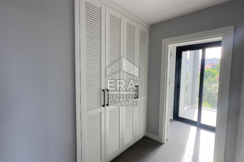 Urla Yenikent Mahallesi 5+1 Kiralık Villa
