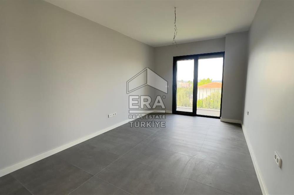 Urla Yenikent Mahallesi 5+1 Kiralık Villa