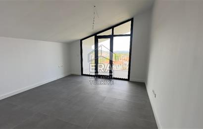 Urla Yenikent Mahallesi 5+1 Kiralık Villa