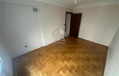 ACIBADEM CADDESİNDE BAKIMLI 3+1 KİRALIK DAİRE