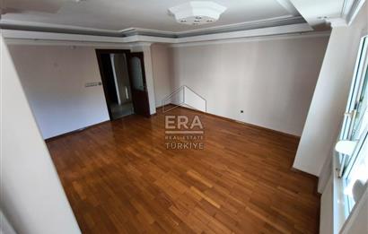 ACIBADEM CADDESİNDE BAKIMLI 3+1 KİRALIK DAİRE