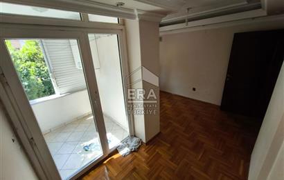 ACIBADEM CADDESİNDE BAKIMLI 3+1 KİRALIK DAİRE