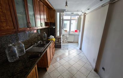 ACIBADEM CADDESİNDE BAKIMLI 3+1 KİRALIK DAİRE