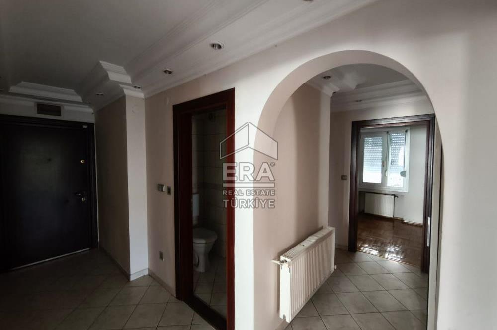 ACIBADEM CADDESİNDE BAKIMLI 3+1 KİRALIK DAİRE