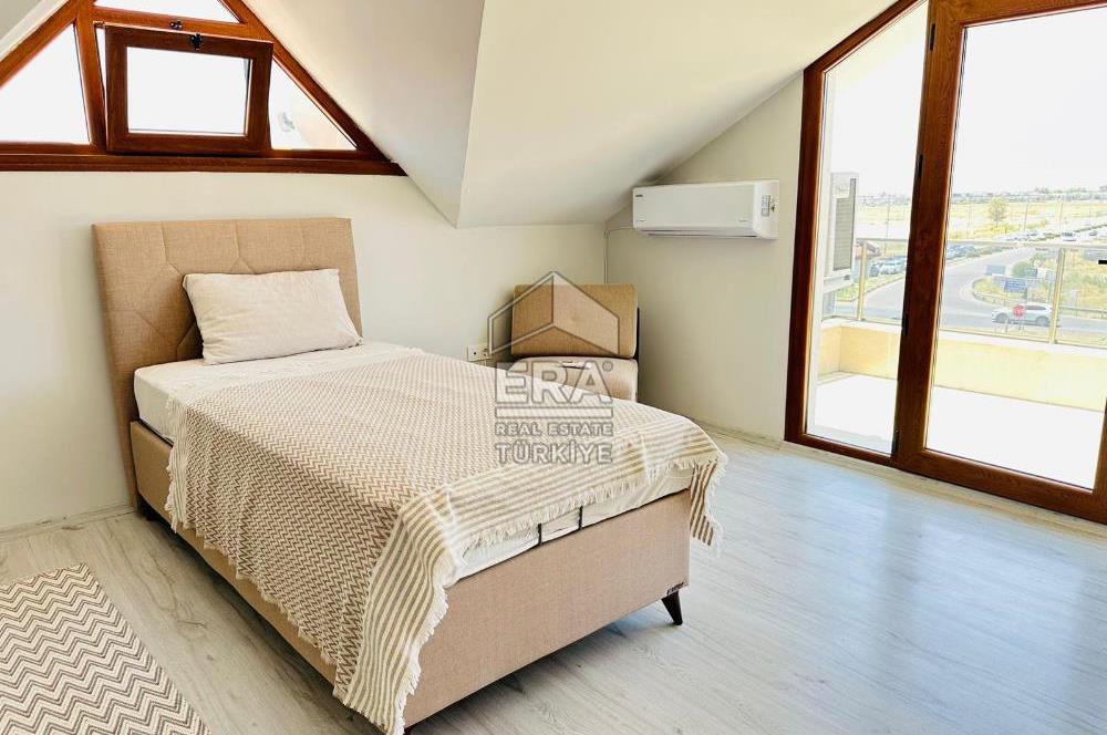 Ayvalık Deniz Ve Havuz Manzaralı Full Eşyalı Kiralık Lüks Villa