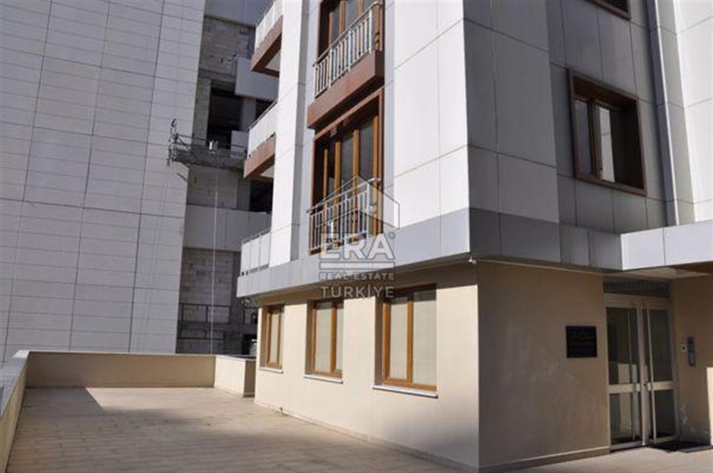 Dikilitaş'ta Satılık Plaza Katı 
