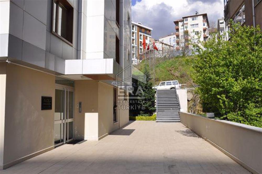 Dikilitaş'ta Satılık Plaza Katı 