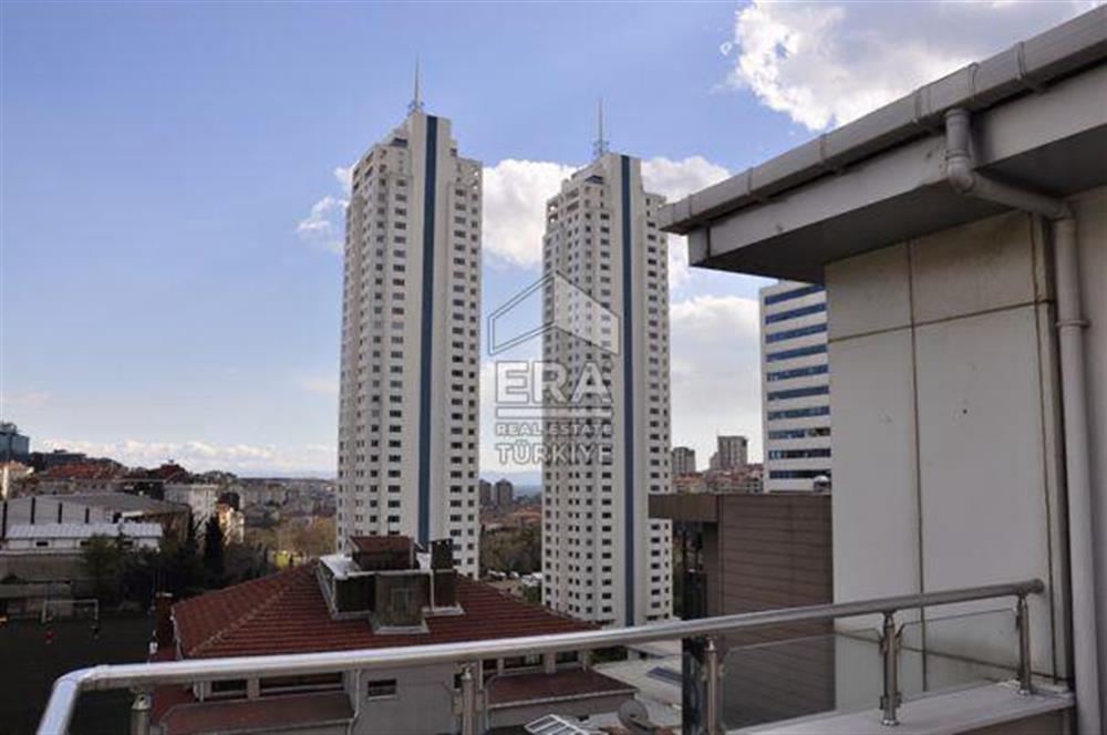 Dikilitaş'ta Satılık Plaza Katı 