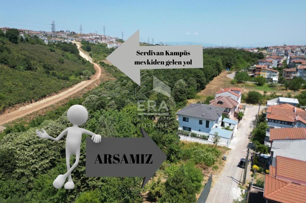 ERA KARAT SERDİVAN BEŞKÖPRÜDE 504M2 YOLA CEPHELİ SATILIK ARSA
