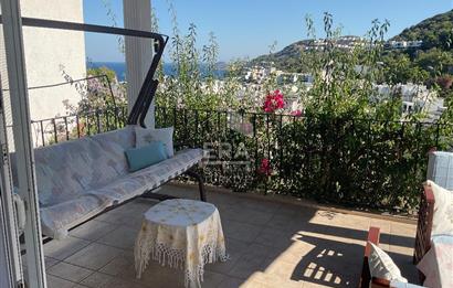 YALIKAVAK GÜMÜŞLÜK  ARASINDA DENİZ MANZARALI SATILIK DUBLEKS DAİRE