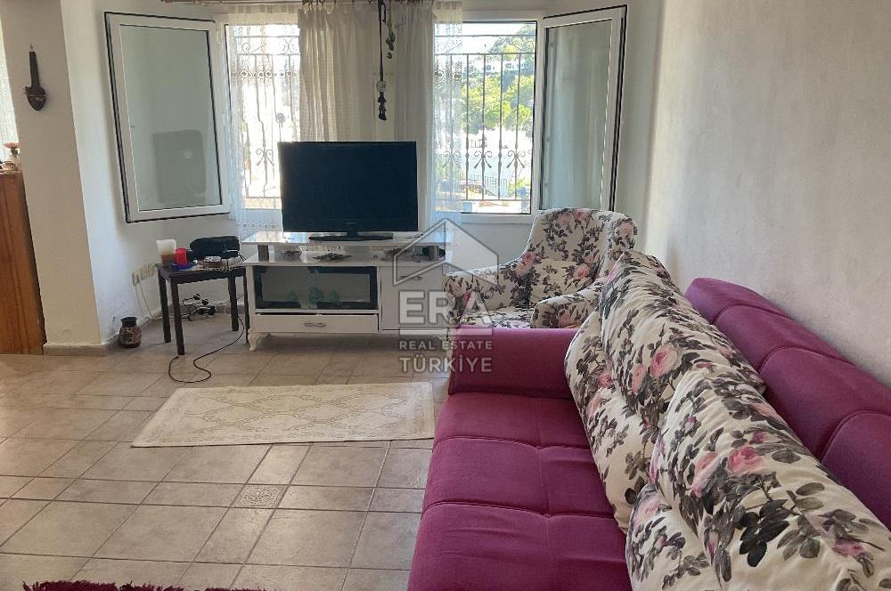 YALIKAVAK GÜMÜŞLÜK  ARASINDA DENİZ MANZARALI SATILIK DUBLEKS DAİRE