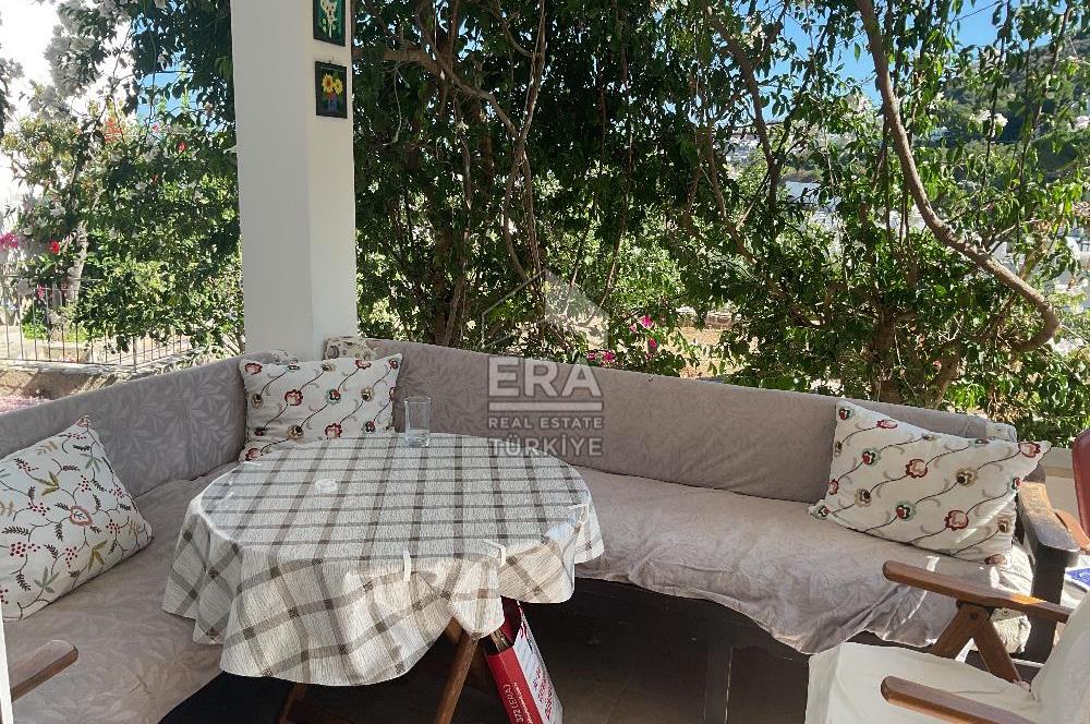 YALIKAVAK GÜMÜŞLÜK  ARASINDA DENİZ MANZARALI SATILIK DUBLEKS DAİRE