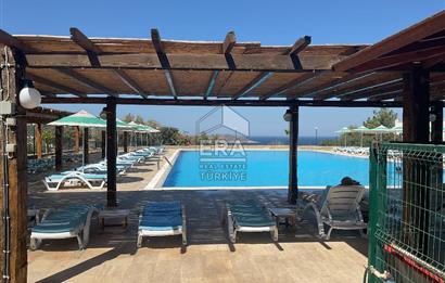 YALIKAVAK GÜMÜŞLÜK  ARASINDA DENİZ MANZARALI SATILIK DUBLEKS DAİRE