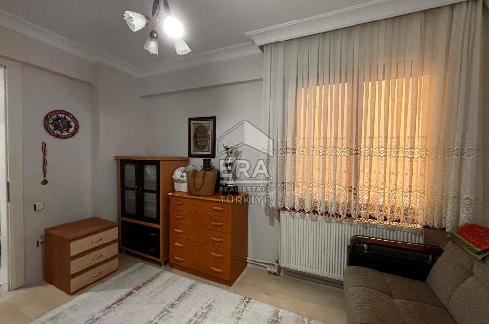 Küçük Çiğli Mahallesi'nde 3+1 Satılık Daire