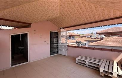 Ilıca Mahallesinde Site İçerisinde 3+1 Triplex Villa