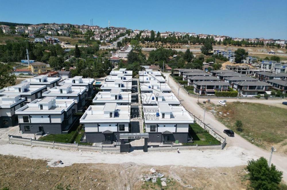 ERA KARAT KARAPINAR MEVA KORU SİTESİNDE SIFIR 4+1 SATILIK VİLLA