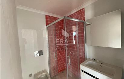 Satılık Sapanca Göl Kenarında 5+2 Brüt 410 m2 Tripleks Villa