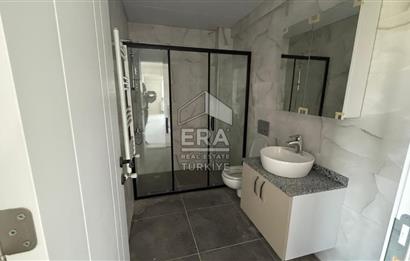 Seyrek Havuzlu Site İçinde Satılık Büyük 2+1 Daire