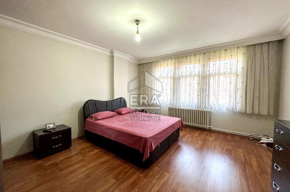 BALIKESİR ALTIEYLÜL BAHÇELİEVLER MAHALLESİNDE SATILIK 3+1 DAİRE