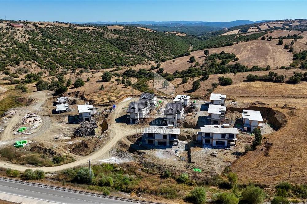 ERA SÖZ DEN BALIKESİR NAİPLİ DE SATILIK 4+1 VİLLA