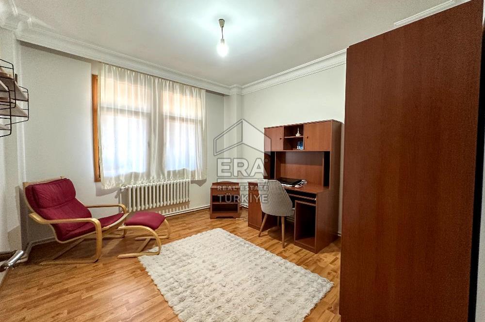 BALIKESİR ALTIEYLÜL BAHÇELİEVLER MAHALLESİNDE SATILIK 3+1 DAİRE
