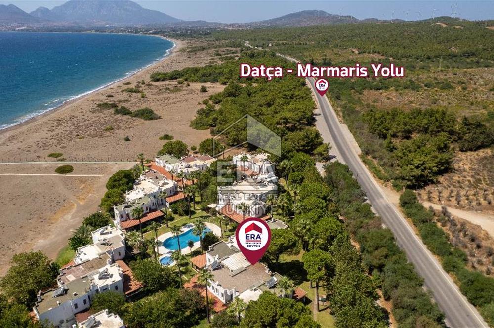 Datça Zarbun Sitesinde Denize Sıfır, Havuzlu 2+1 Satılık Villa