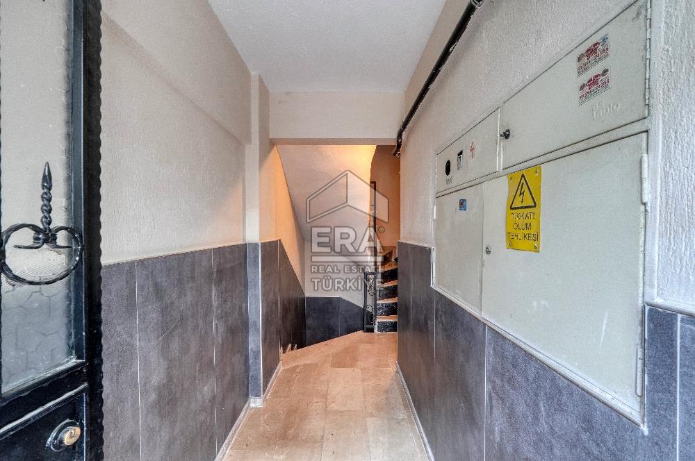 Bornova İnönü Mahallesi 5 Katlı Komple Satılık Bina