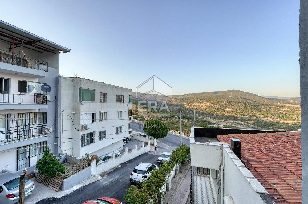 Bornova İnönü Mahallesi 5 Katlı Komple Satılık Bina