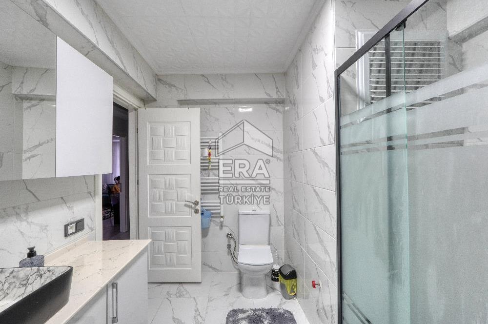 Bornova İnönü Mahallesi 5 Katlı Komple Satılık Bina