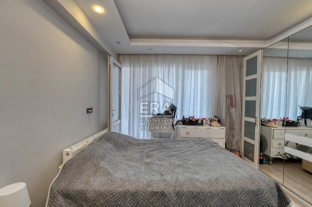 Bornova İnönü Mahallesi 5 Katlı Komple Satılık Bina