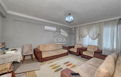 Bornova İnönü Mahallesi 5 Katlı Komple Satılık Bina