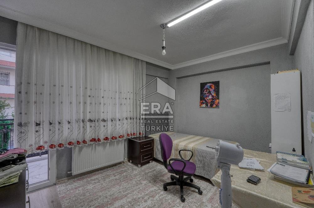 Bornova İnönü Mahallesi 5 Katlı Komple Satılık Bina