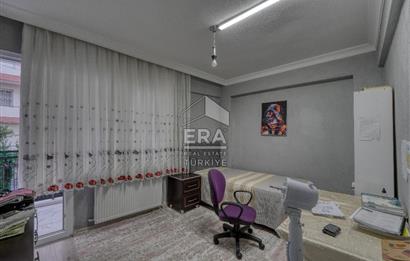 Bornova İnönü Mahallesi 5 Katlı Komple Satılık Bina
