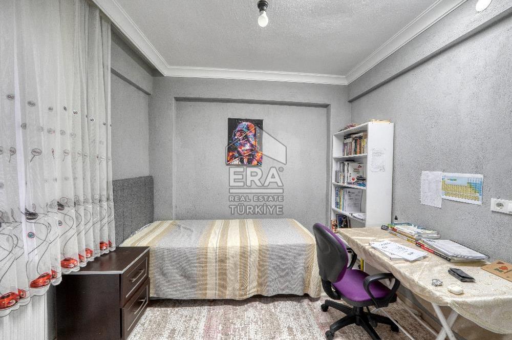 Bornova İnönü Mahallesi 5 Katlı Komple Satılık Bina