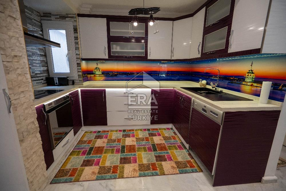 Datça Zarbun Sitesinde Denize Sıfır, Havuzlu 2+1 Satılık Villa