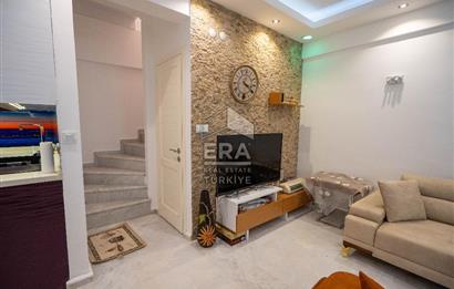 Datça Zarbun Sitesinde Denize Sıfır, Havuzlu 2+1 Satılık Villa