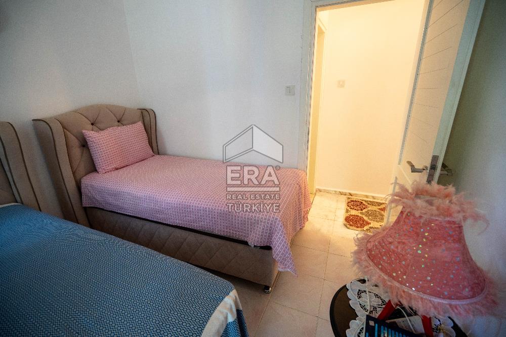 Datça Zarbun Sitesinde Denize Sıfır, Havuzlu 2+1 Satılık Villa