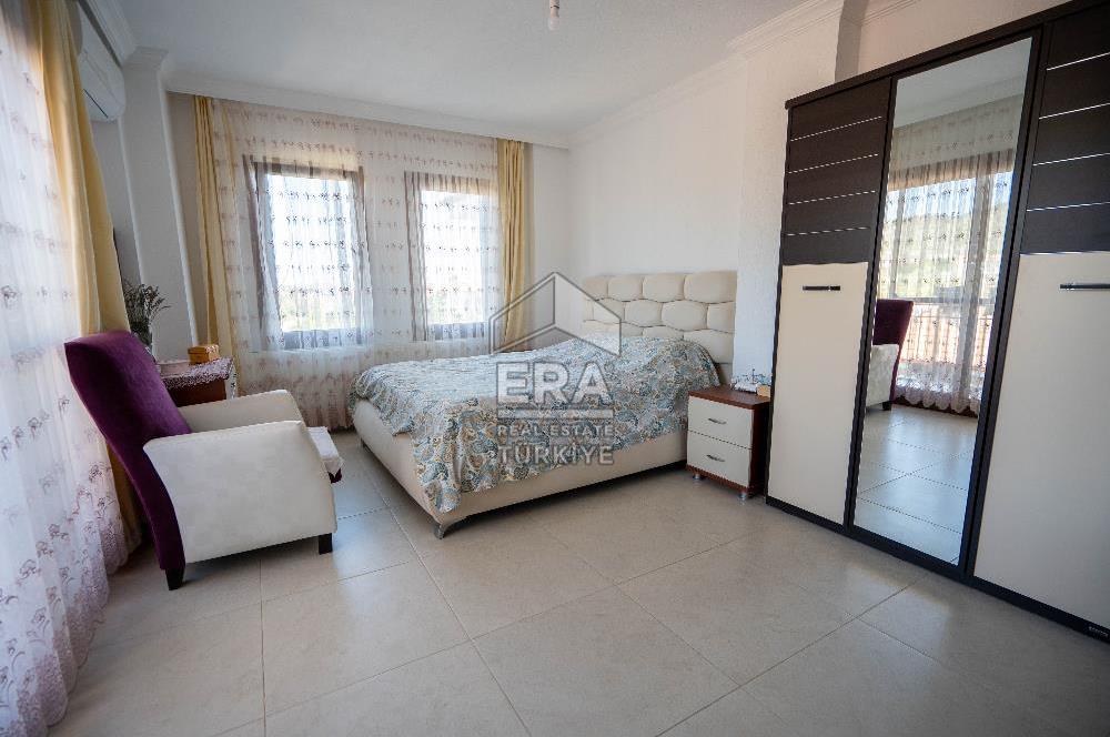 Datça Kızlan'da Satılık 550 m2 Arsada ve Müştemilatlı 3+2 Villa