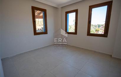 Datça Kızlan'da Satılık 550 m2 Arsada ve Müştemilatlı 3+2 Villa
