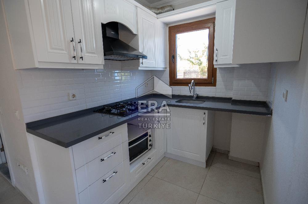 Datça Kızlan'da Satılık 550 m2 Arsada ve Müştemilatlı 3+2 Villa