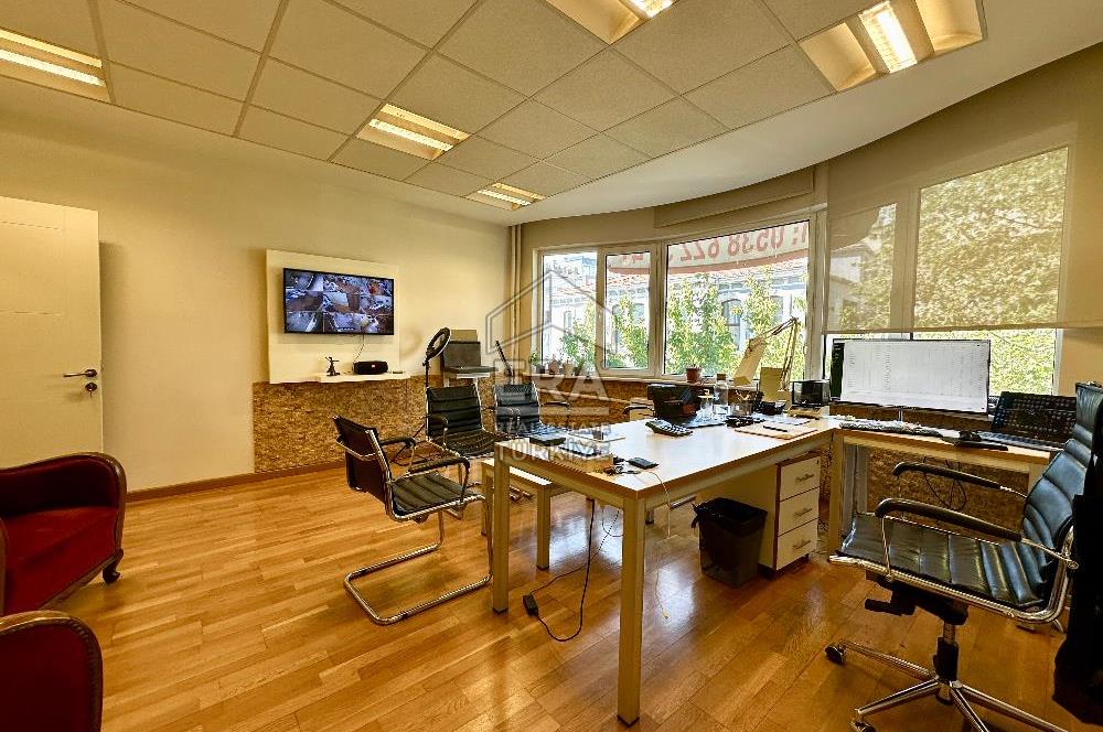 Nuruosmaniye Merkezde Devren Kiralık 3+1 170 m2 Ofis Katı