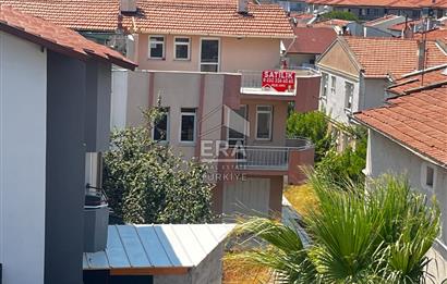 Seferihisar Camikebir İyi Lokasyonda Satılık 4+1 Tripleks Villa