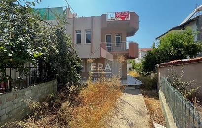 Seferihisar Camikebir İyi Lokasyonda Satılık 4+1 Tripleks Villa