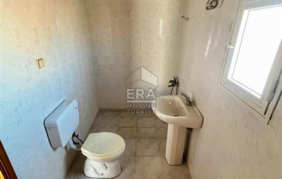Seferihisar Camikebir İyi Lokasyonda Satılık 4+1 Tripleks Villa