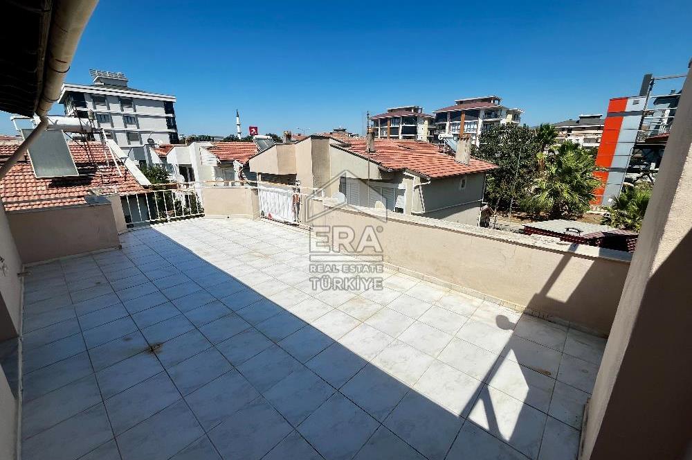 Seferihisar Camikebir İyi Lokasyonda Satılık 4+1 Tripleks Villa
