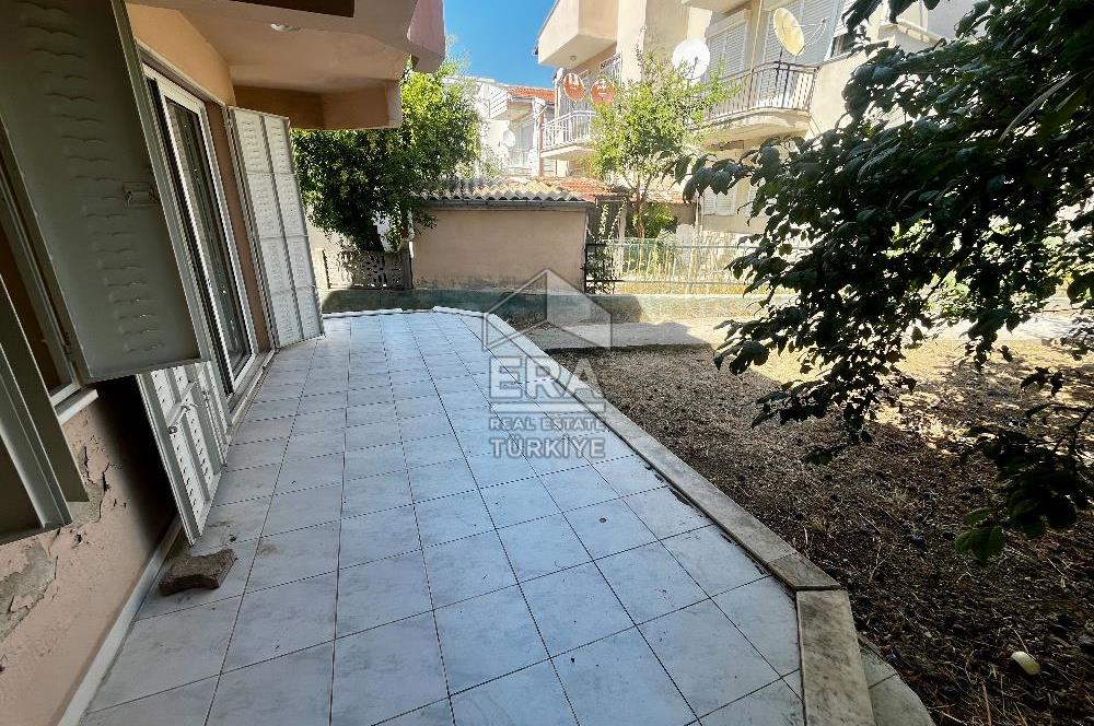 Seferihisar Camikebir İyi Lokasyonda Satılık 4+1 Tripleks Villa