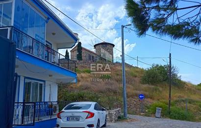Ayvalık Cunda’da Muhteşem Manzaralı 2 katlı her bir daire 120 m2 olmak üzere 4+1 Satılık bina