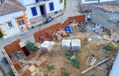 Ayvalık Cunda’da Muhteşem Manzaralı 2 katlı her bir daire 120 m2 olmak üzere 4+1 Satılık bina