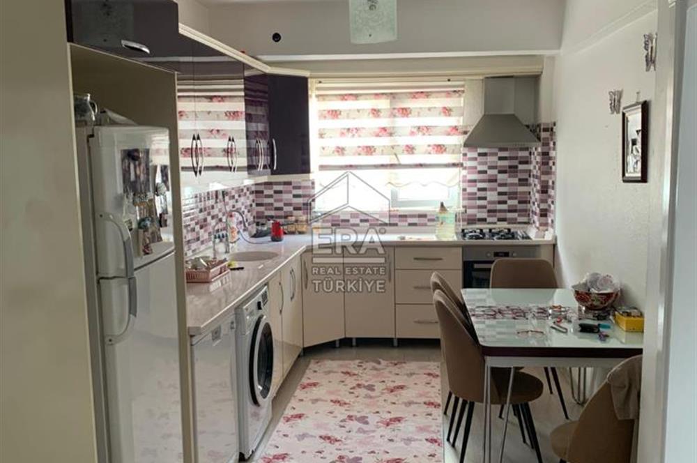 Ayvalık Cunda’da Muhteşem Manzaralı 2 katlı her bir daire 120 m2 olmak üzere 4+1 Satılık bina